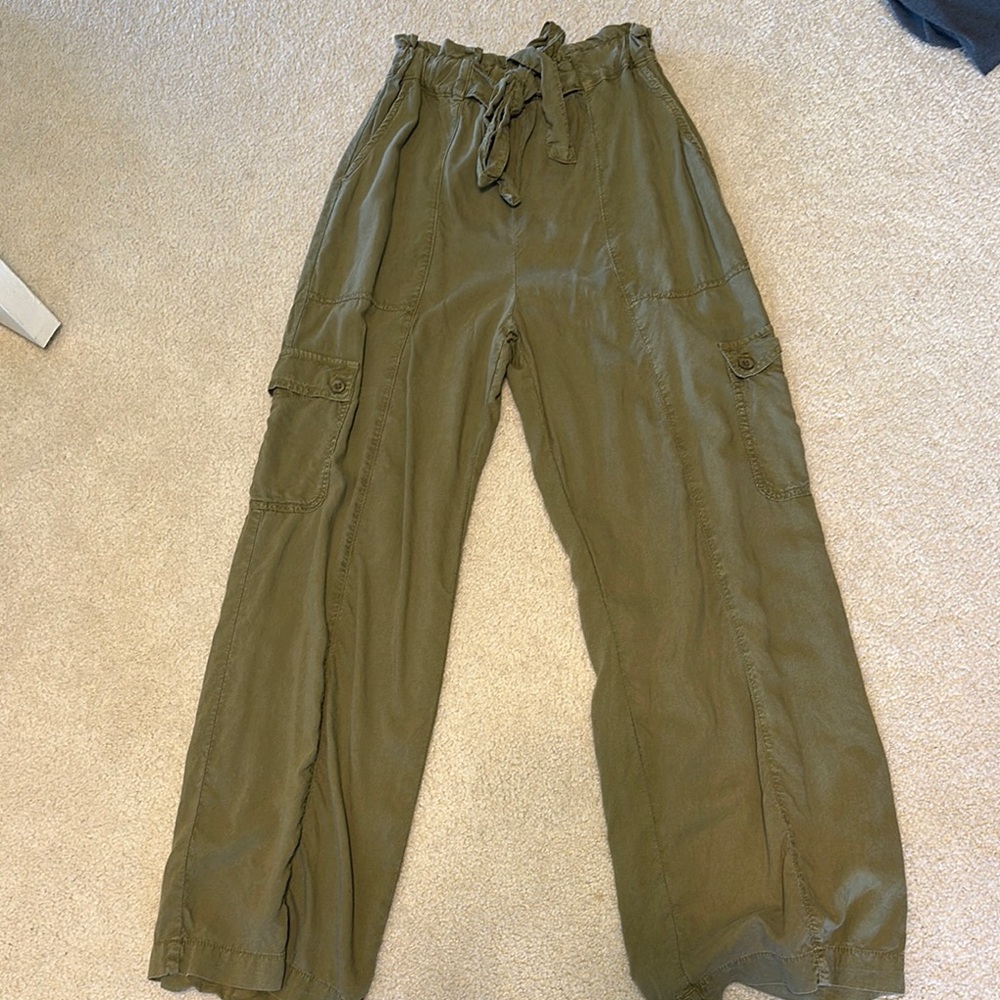 Bella Dahl Green Wide Leg Pants with High Waist